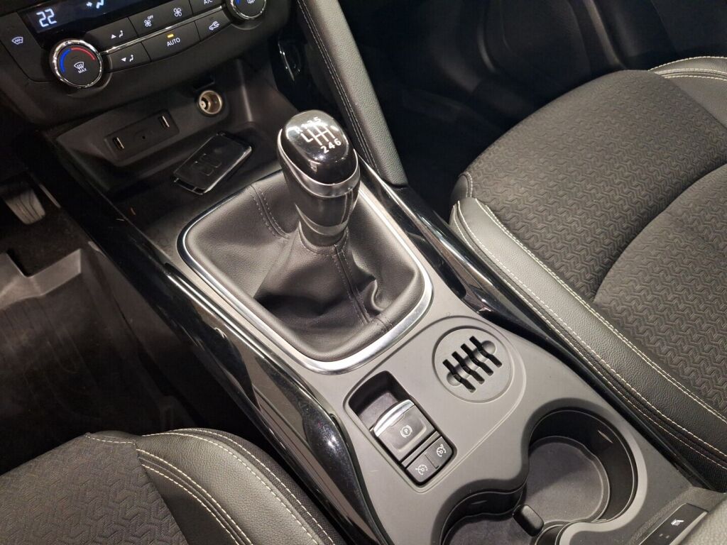 Renault Kadjar 2015 Punainen