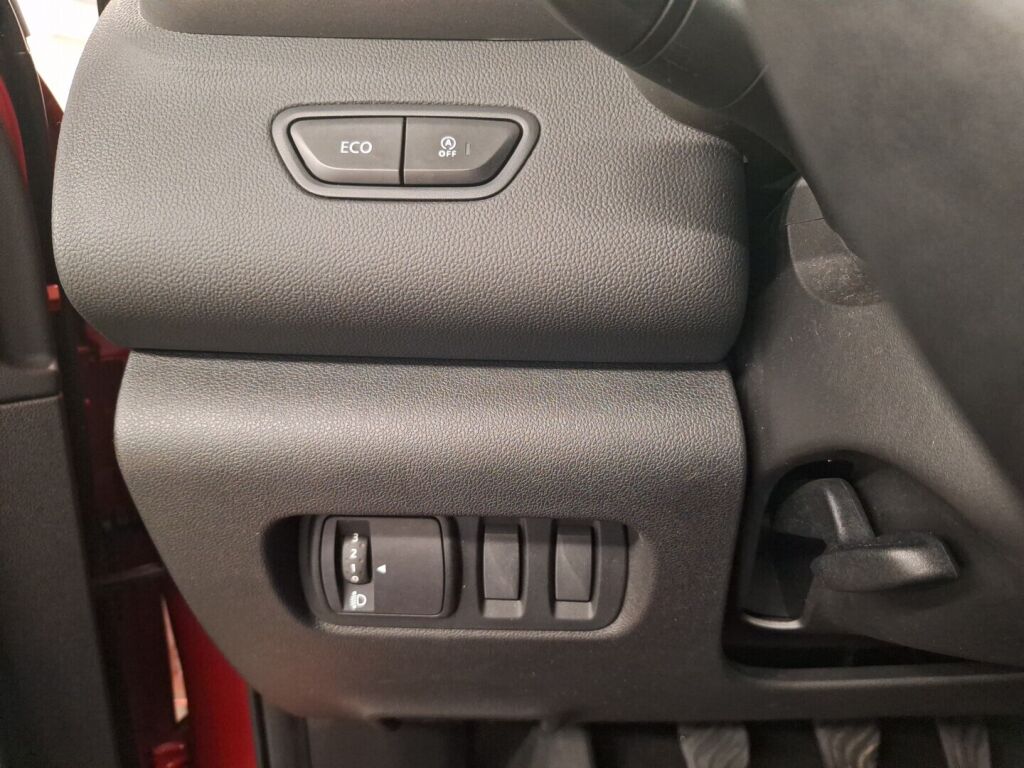 Renault Kadjar 2015 Punainen