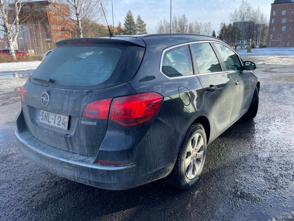 Opel Astra 2016 Musta