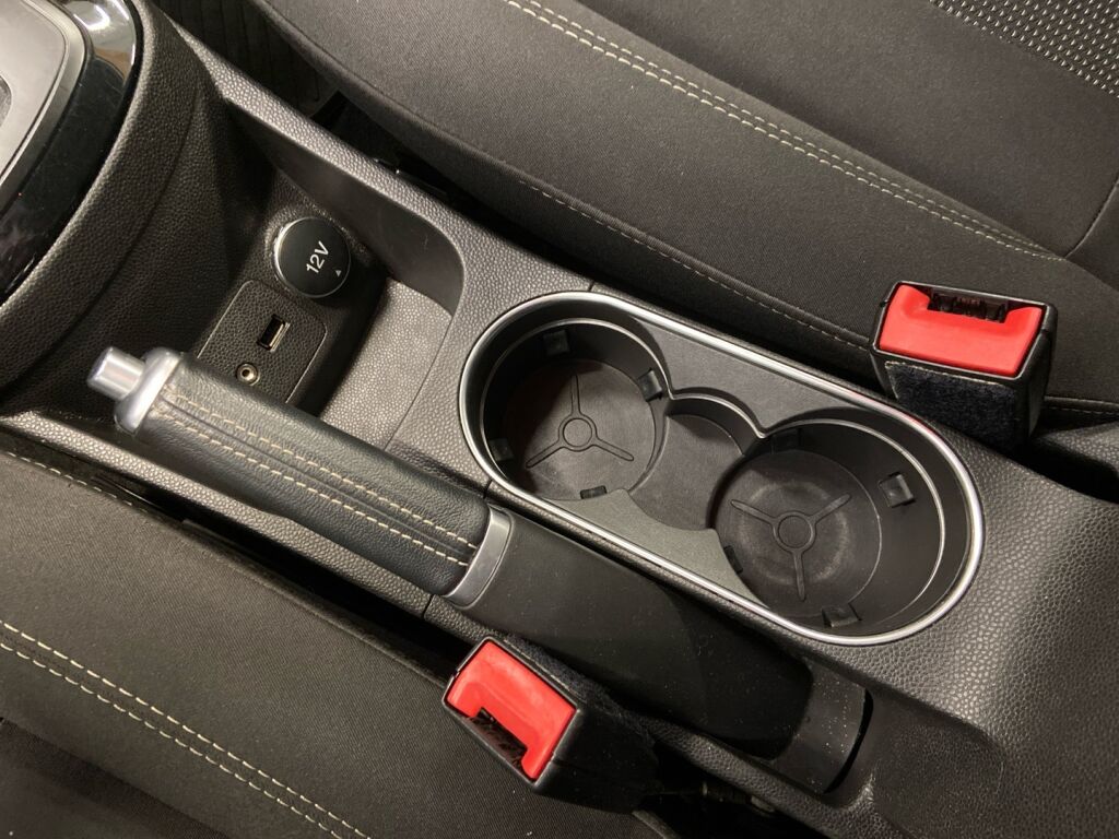 Ford Fiesta 2015 Valkoinen