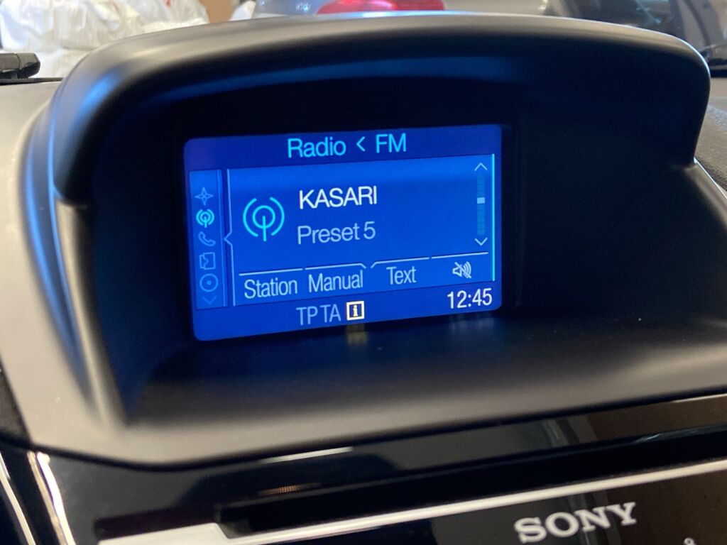 Ford Fiesta 2015 Valkoinen