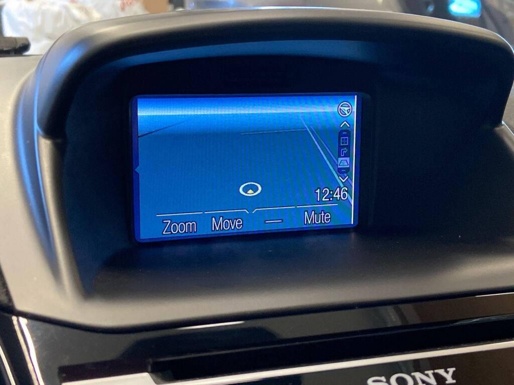 Ford Fiesta 2015 Valkoinen