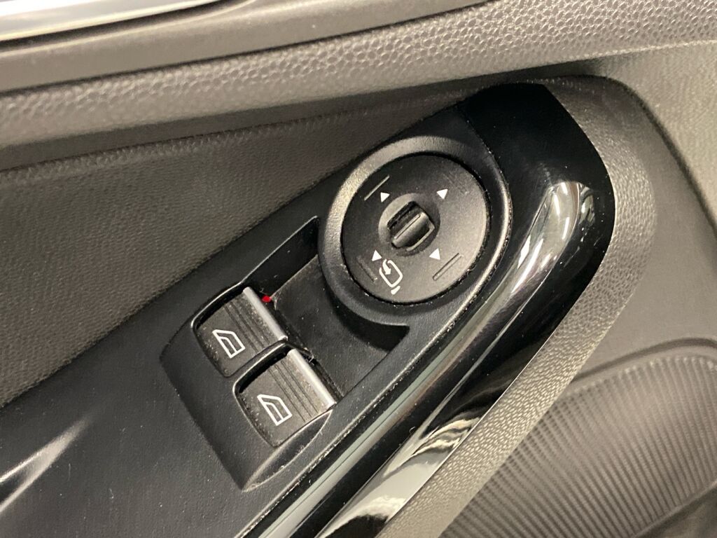 Ford Fiesta 2015 Valkoinen