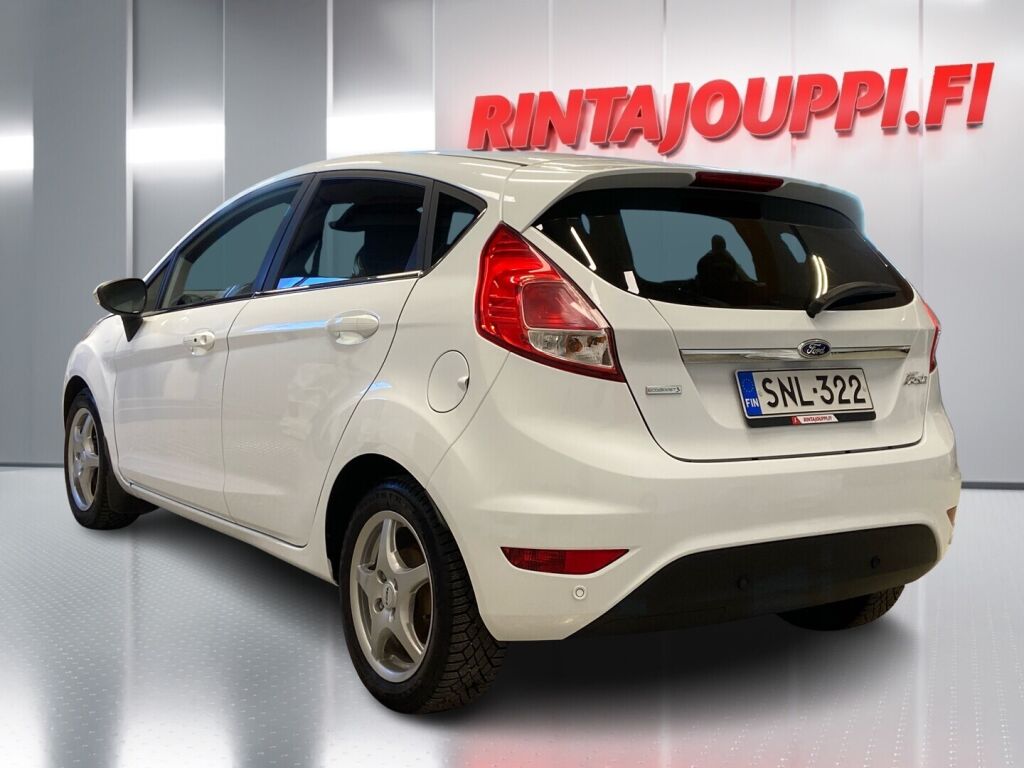 Ford Fiesta 2015 Valkoinen