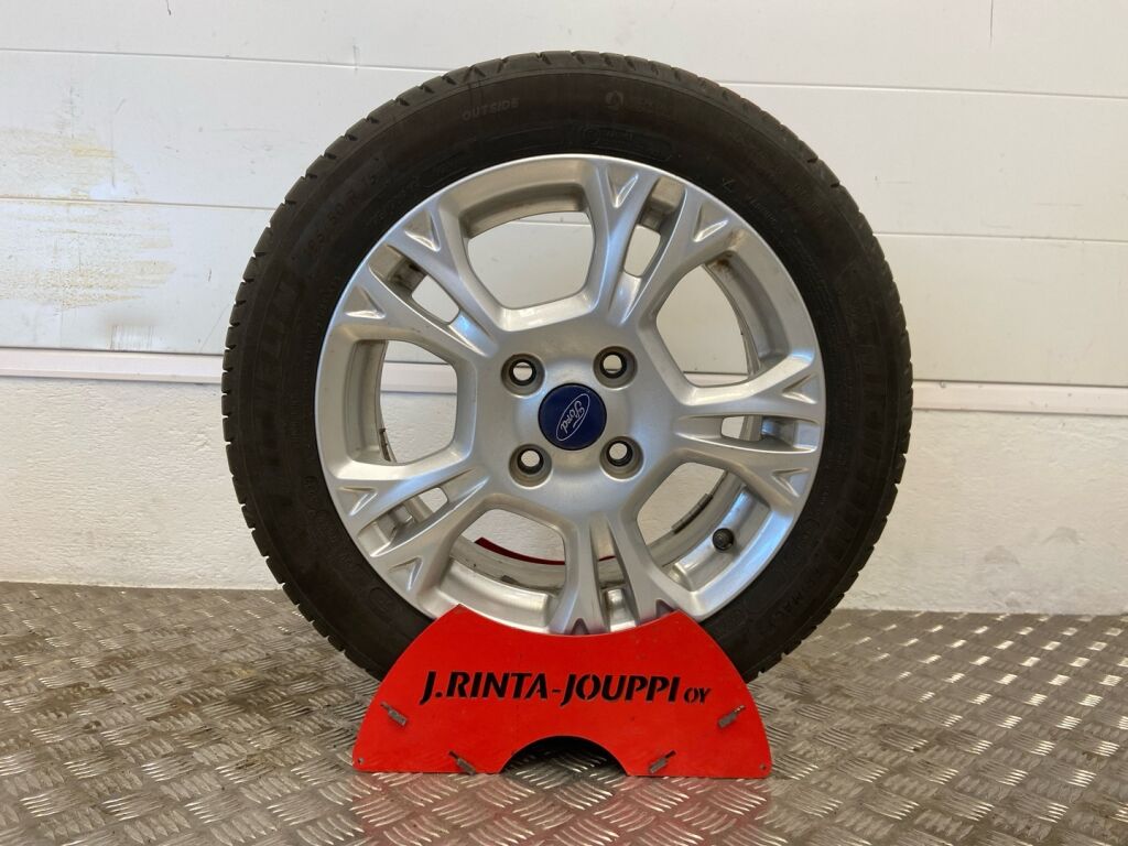 Ford Fiesta 2015 Valkoinen