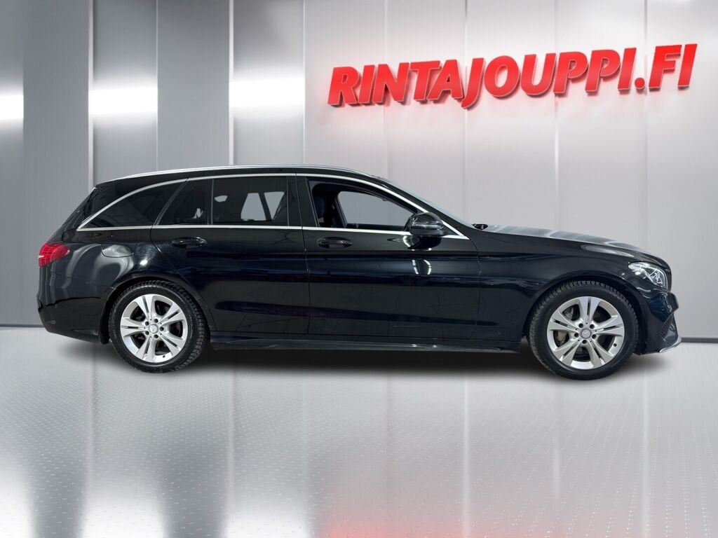 Mercedes-Benz C 2015 Musta