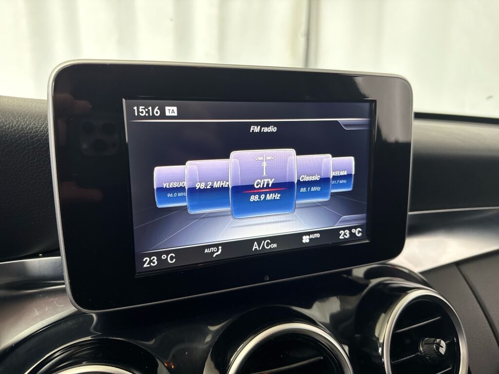 Mercedes-Benz C 2015 Musta