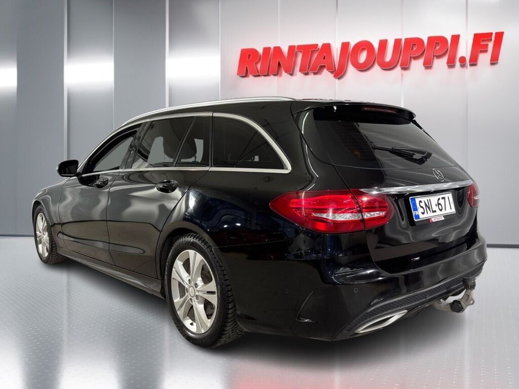 Mercedes-Benz C 2015 Musta