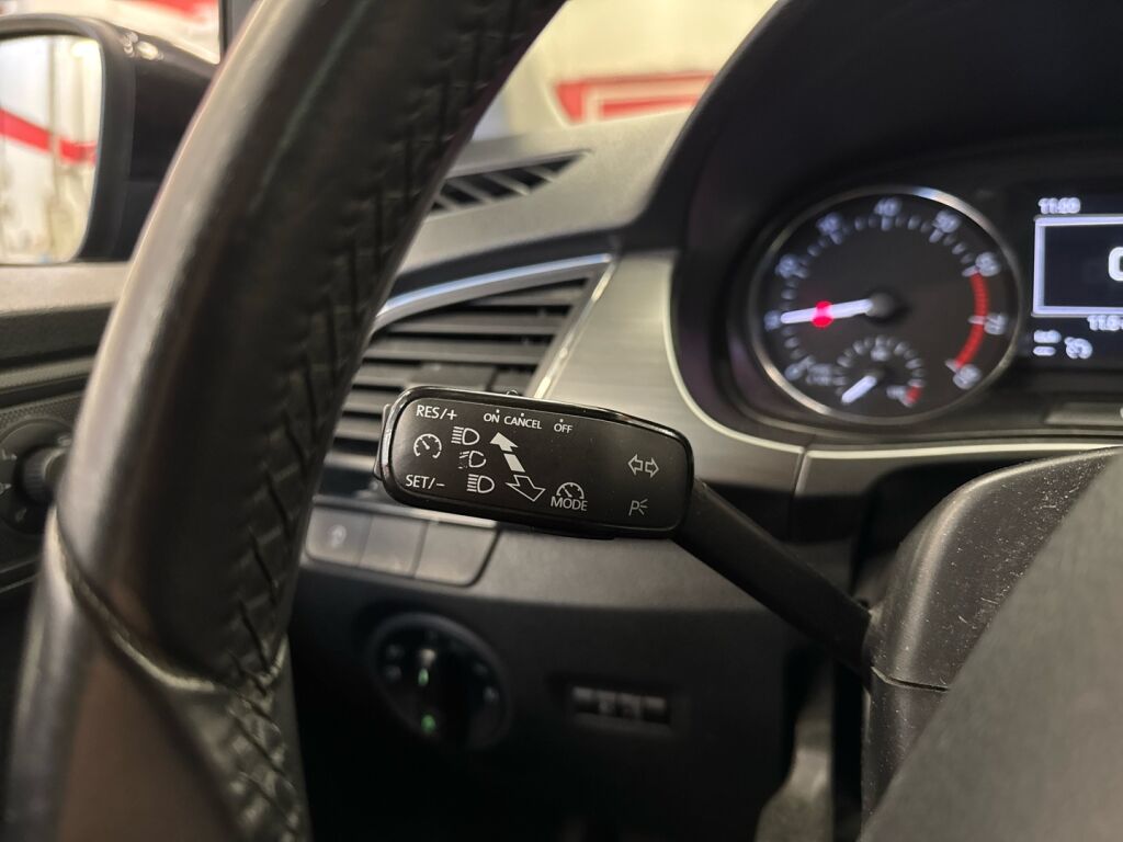 Skoda Fabia 2015 Musta