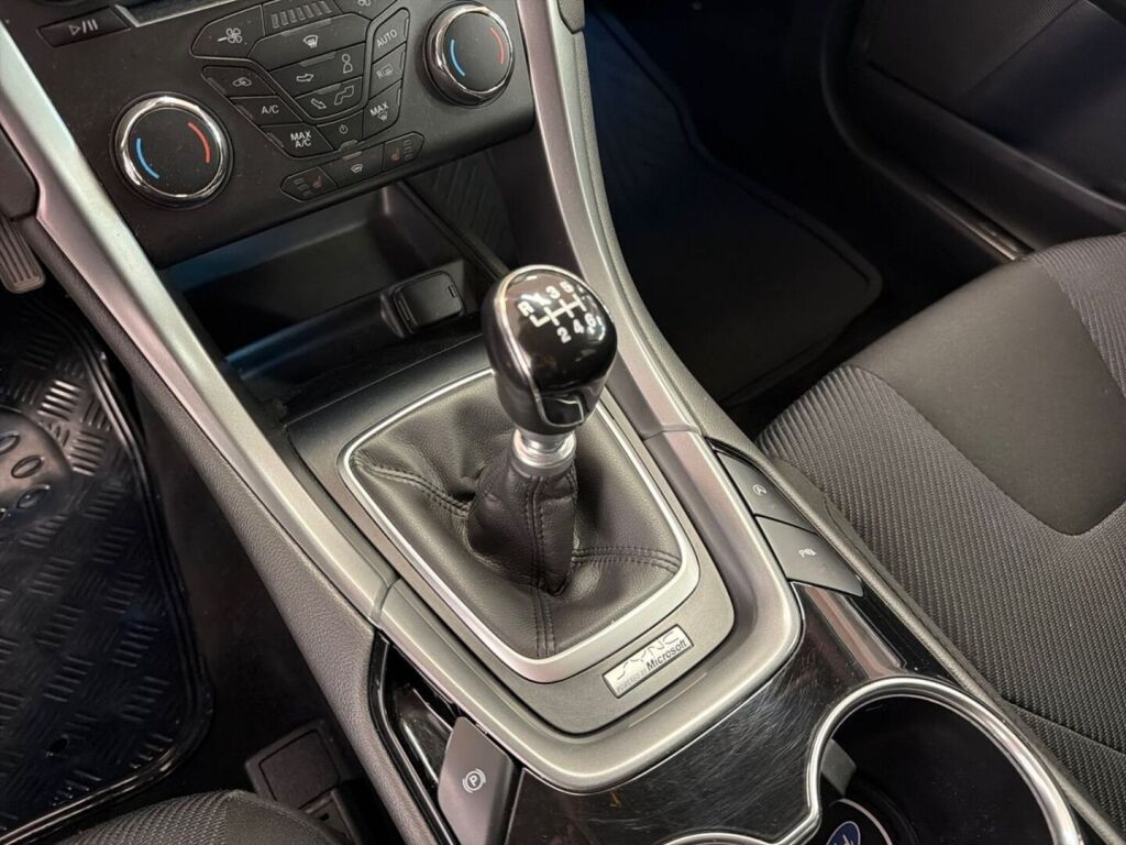 Ford Mondeo 2016 Harmaa