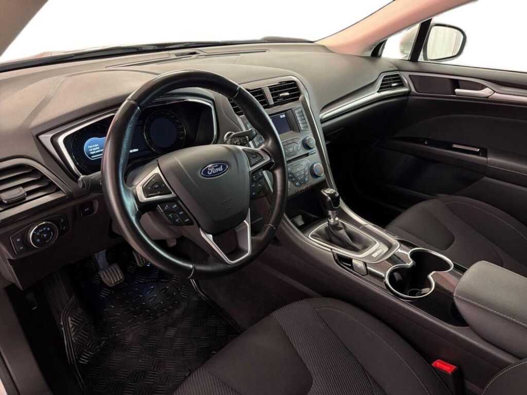 Ford Mondeo 2016, kuva 7/31