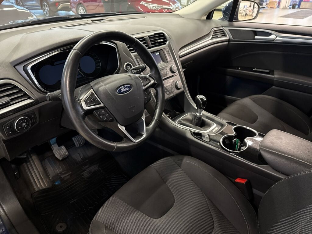 Ford Mondeo 2015 Sininen