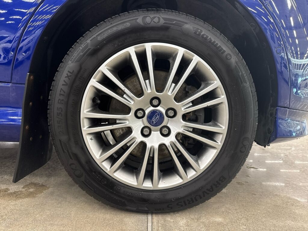 Ford Kuga 2016 Sininen