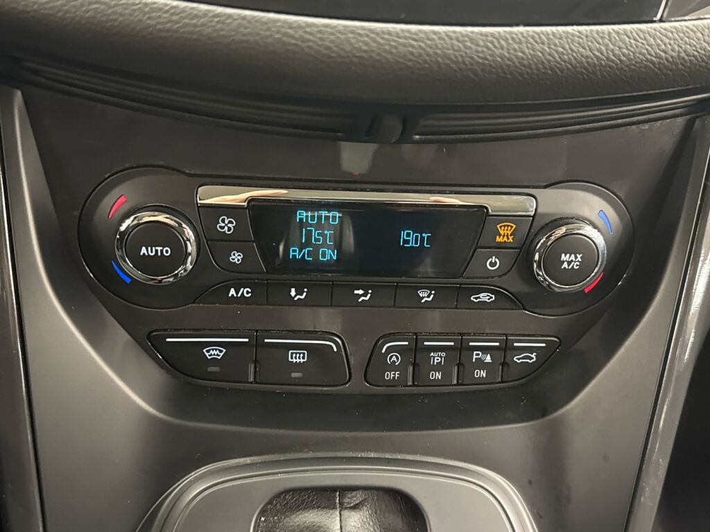 Ford Kuga 2016 Sininen