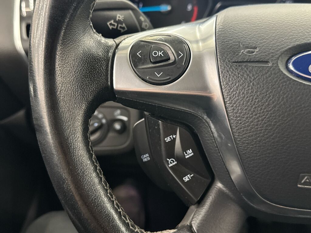 Ford Kuga 2016 Sininen