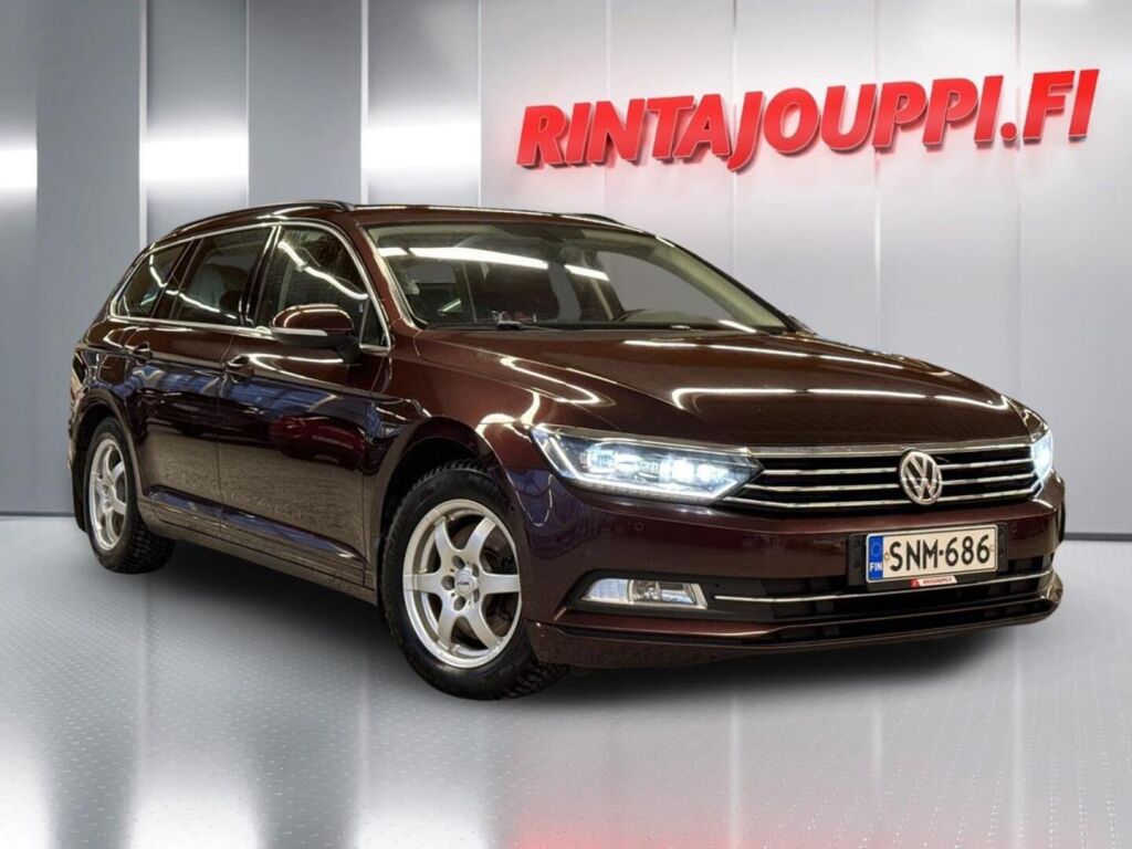 Volkswagen Passat 2016 Metallinhohto Punainen