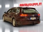 Volkswagen Passat 2016 Metallinhohto Punainen