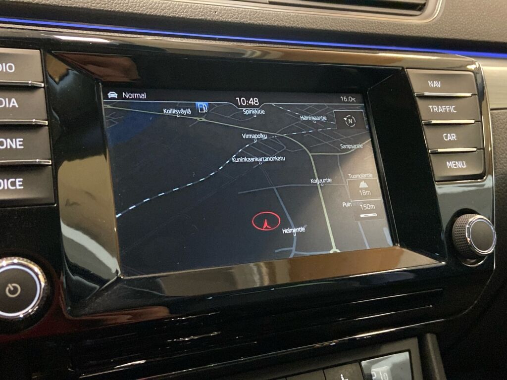 Skoda Superb 2015 Musta