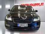 Skoda Superb 2015 Musta