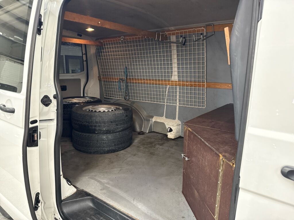 Volkswagen Transporter 2016 Valkoinen