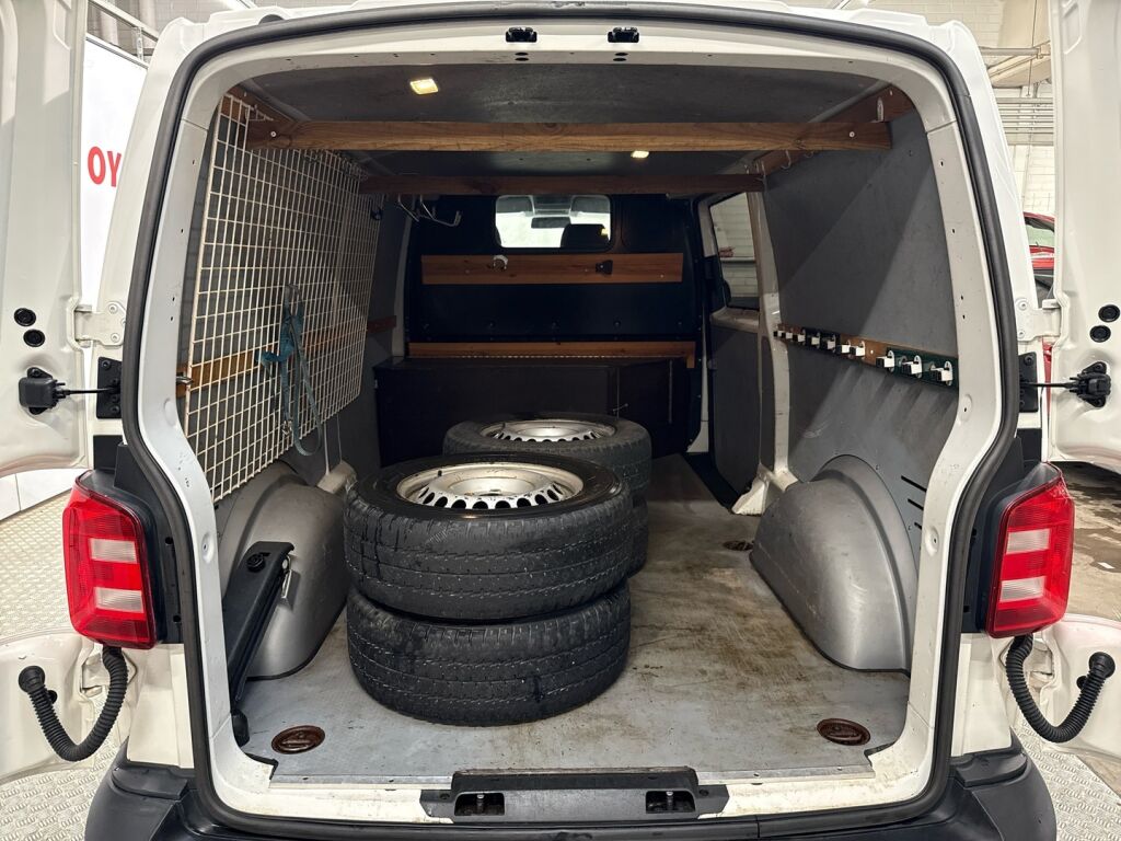 Volkswagen Transporter 2016 Valkoinen