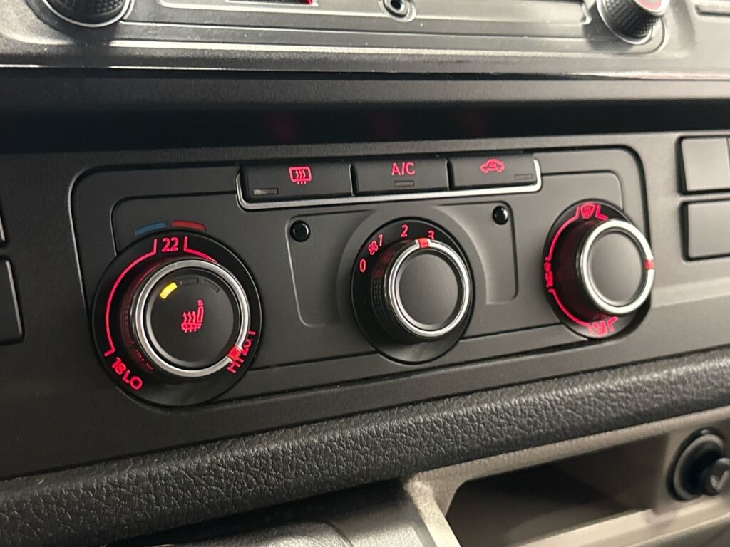 Volkswagen Transporter 2016 Valkoinen