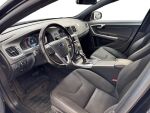 Volvo V60 2016 Musta