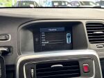 Volvo V60 2016 Musta