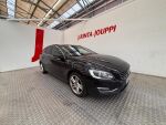 Volvo V60 2016 Musta
