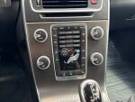 Volvo V60 2016 Musta