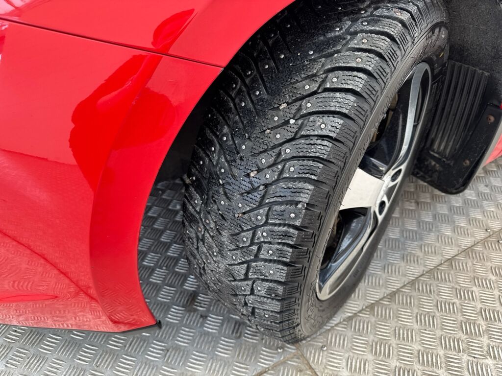 Kia Ceed 2015 Punainen