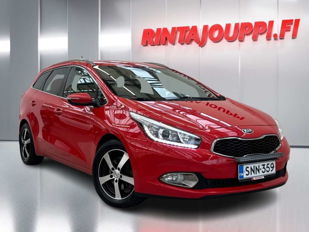 Kia Ceed 2015 Punainen