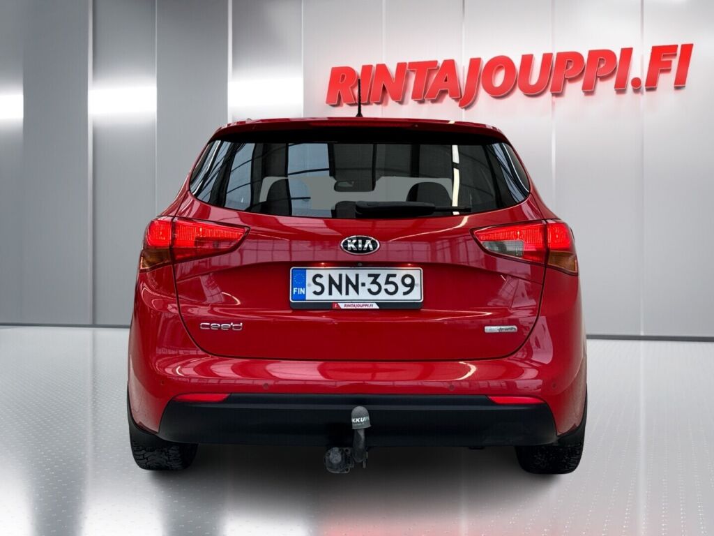Kia Ceed 2015 Punainen