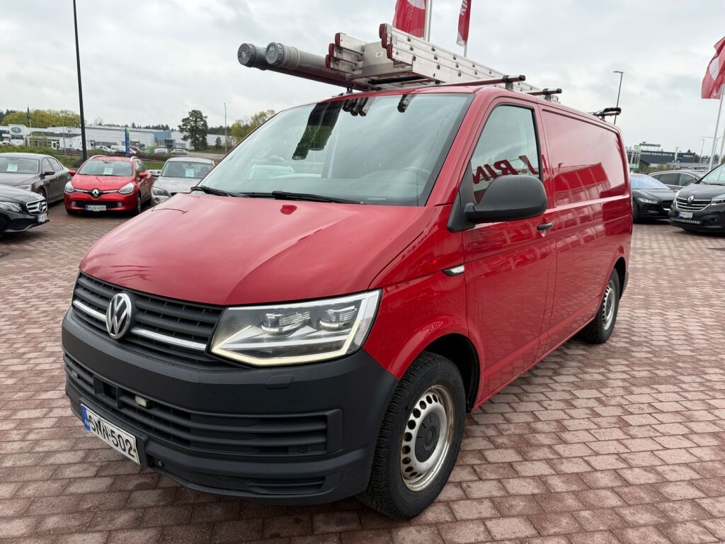 Volkswagen Transporter 2016 Punainen