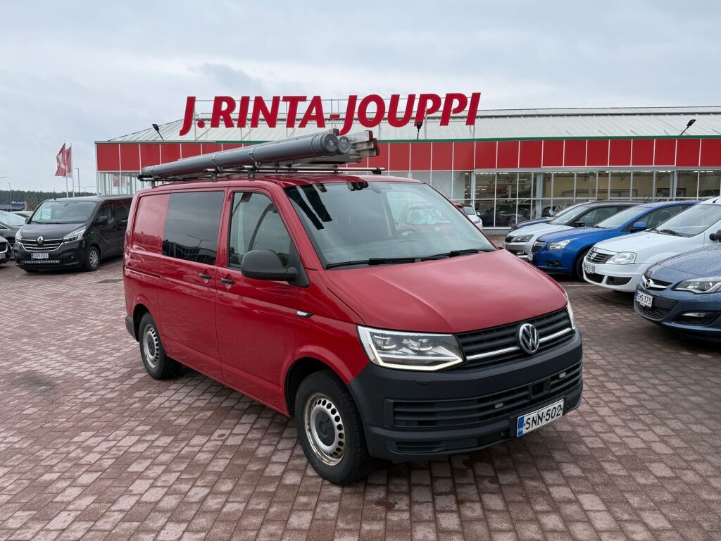 Volkswagen Transporter 2016 Punainen