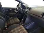 Volkswagen Polo 2015 Punainen