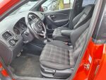 Volkswagen Polo 2015 Punainen