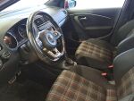 Volkswagen Polo 2015 Punainen