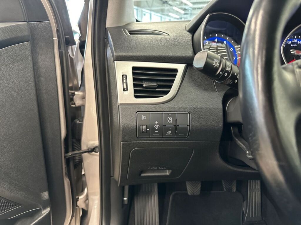 Hyundai i30 Wagon 2016 Ruskea (beige)