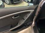 Hyundai i30 Wagon 2016 Ruskea (beige)