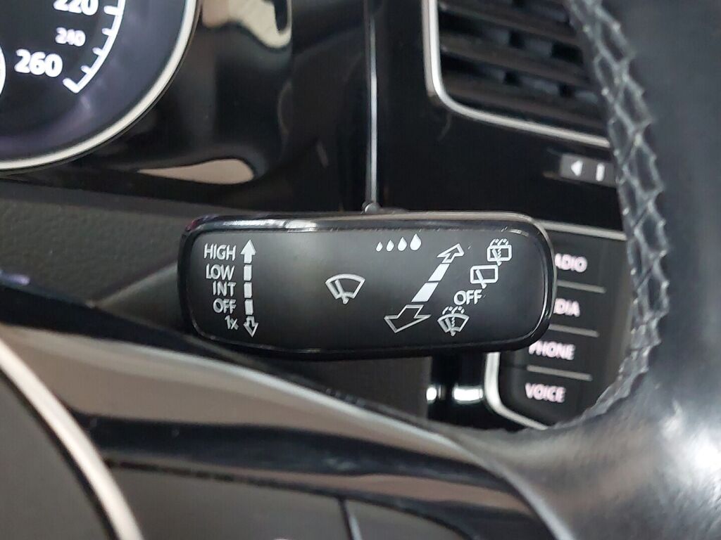 Volkswagen Golf 2016 Harmaa