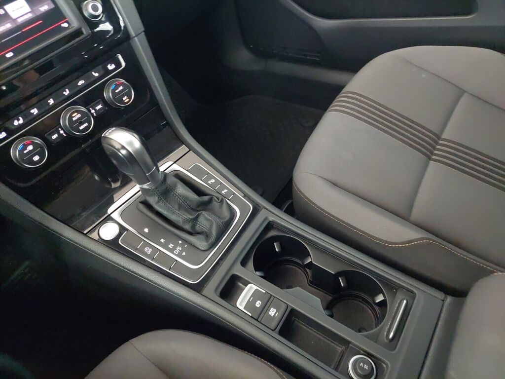 Volkswagen Golf 2016 Harmaa