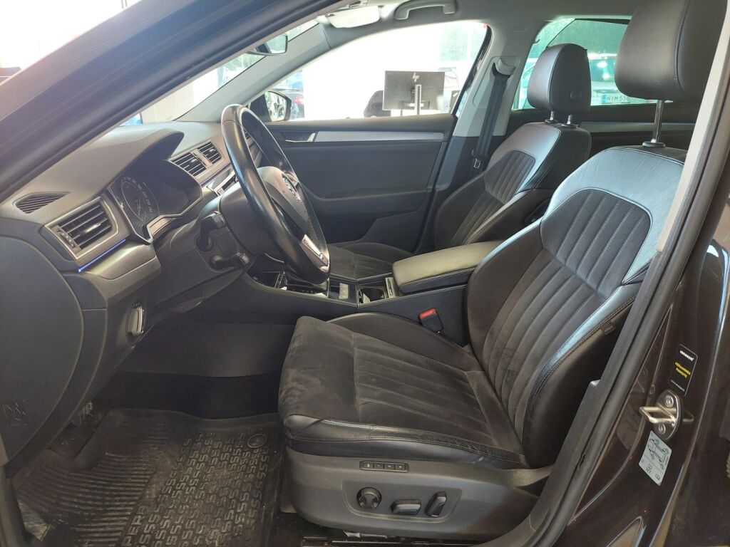Skoda Superb 2016 Ruskea (beige)