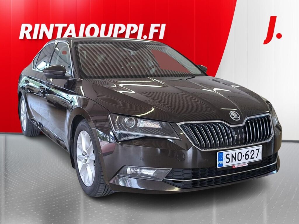 Skoda Superb 2016 Ruskea (beige)
