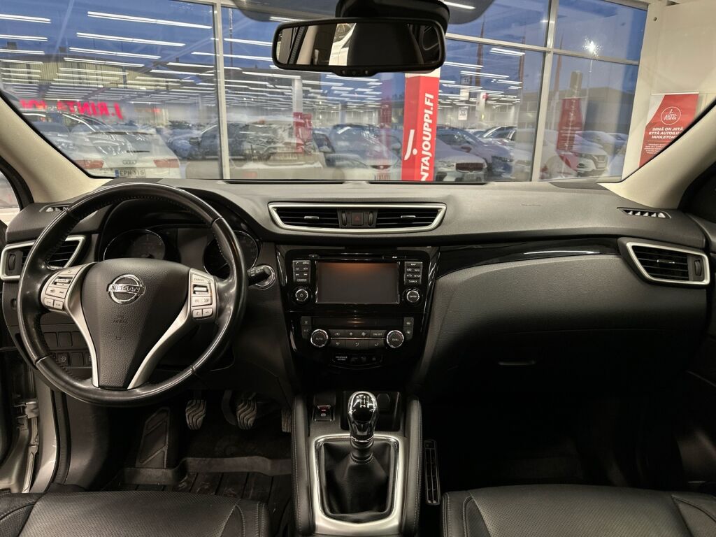 Nissan Qashqai 2016 Hopea