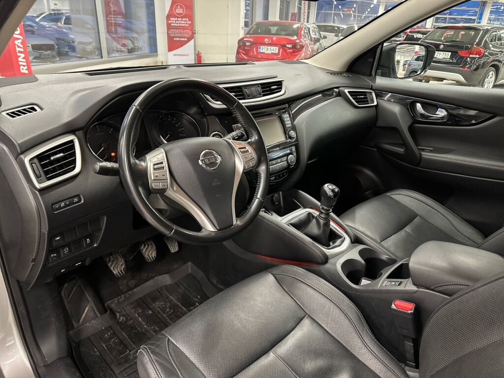 Nissan Qashqai 2016 Hopea