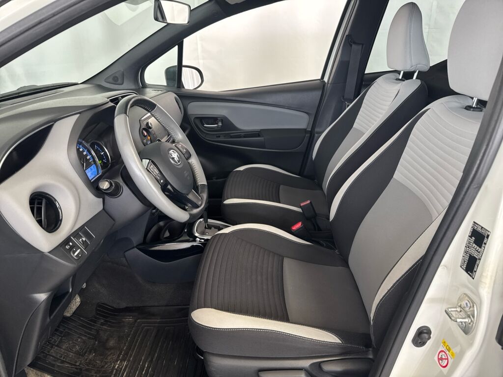 Toyota Yaris 2016 Valkoinen