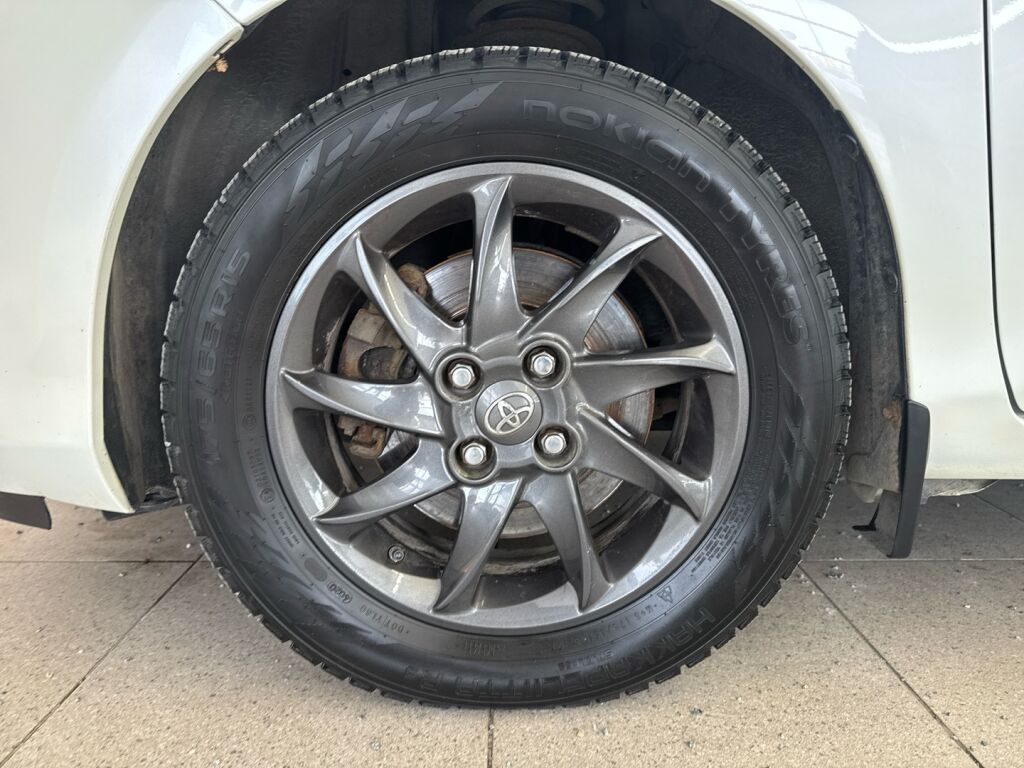 Toyota Yaris 2016 Valkoinen