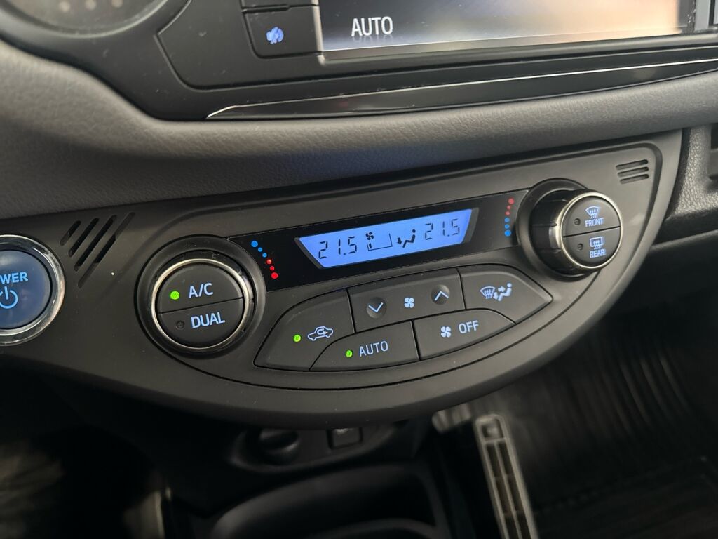 Toyota Yaris 2016 Valkoinen