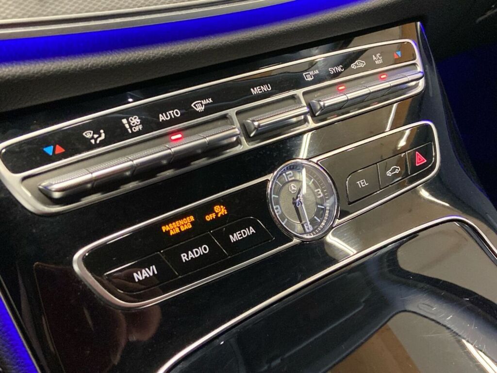 Mercedes-Benz E 2017 Valkoinen